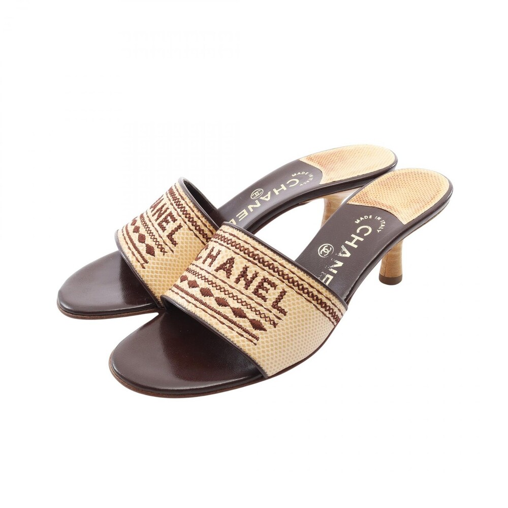 Chanel Logo Mule Sandal Leather Beige #361557C36B
